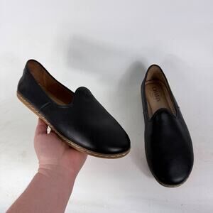 Charix Artisan Flats Women's 9 Black Leather Slip-On Round Toe Comfort Shoes